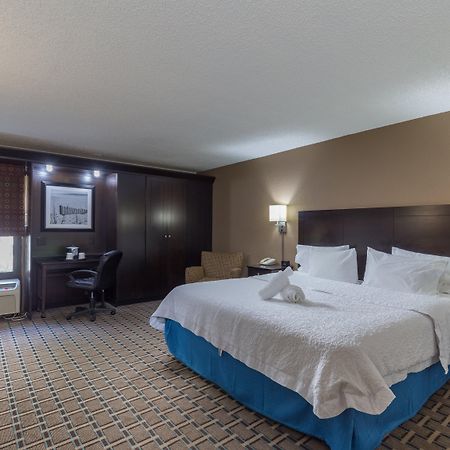 Spark By Hilton Tampa Brandon Exterior photo